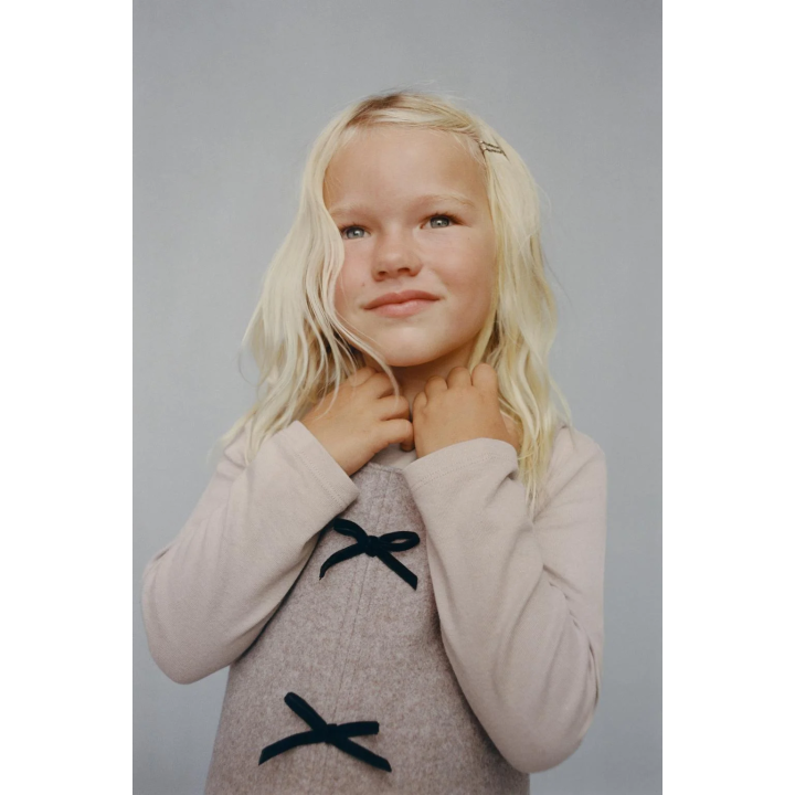 САРАФАН С БАРХАТНЫМИ БАНТАМИ