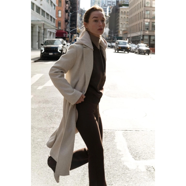 ПАЛЬТО ИЗ МЯГКОЙ ТКАНИ С КАПЮШОНОМ