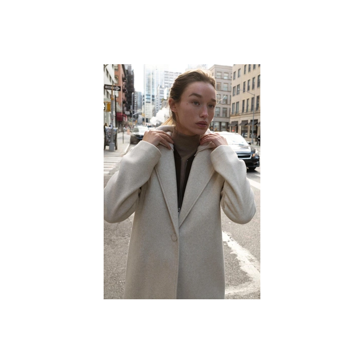 ПАЛЬТО ИЗ МЯГКОЙ ТКАНИ С КАПЮШОНОМ