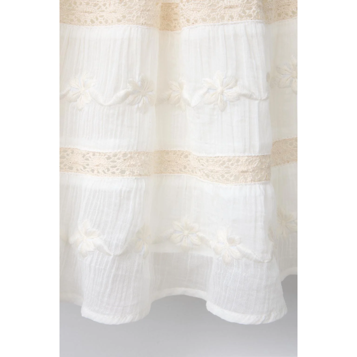 FLORAL EMBROIDERED SKIRT