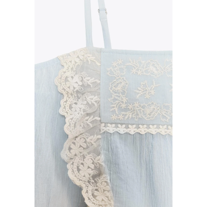 ТОП С ВЫШИВКОЙ НА БРЕТЕЛЯХ