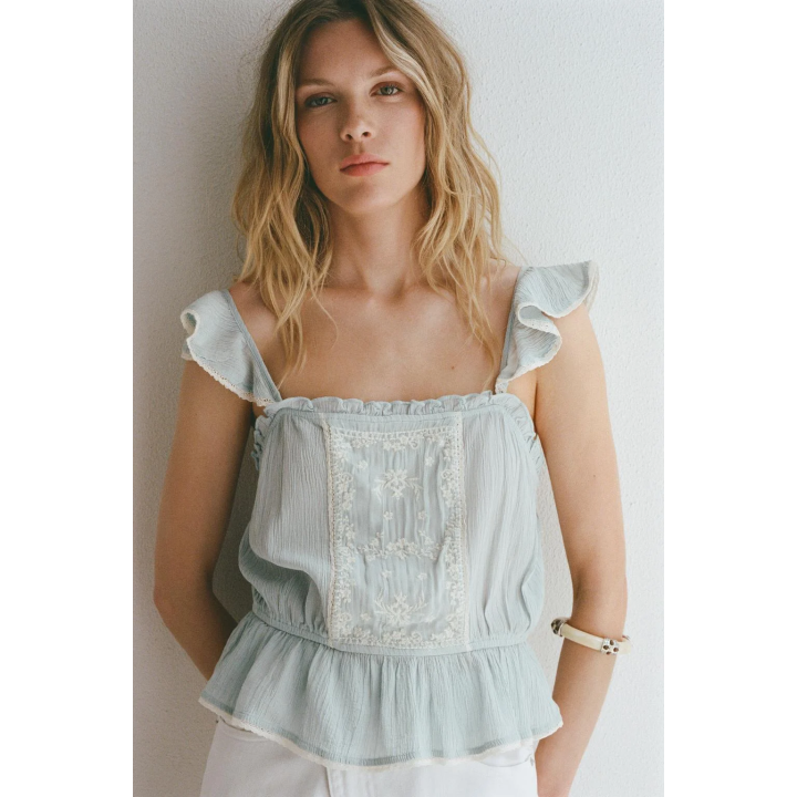 ТОП С ВЫШИВКОЙ И ВОЛАНАМИ