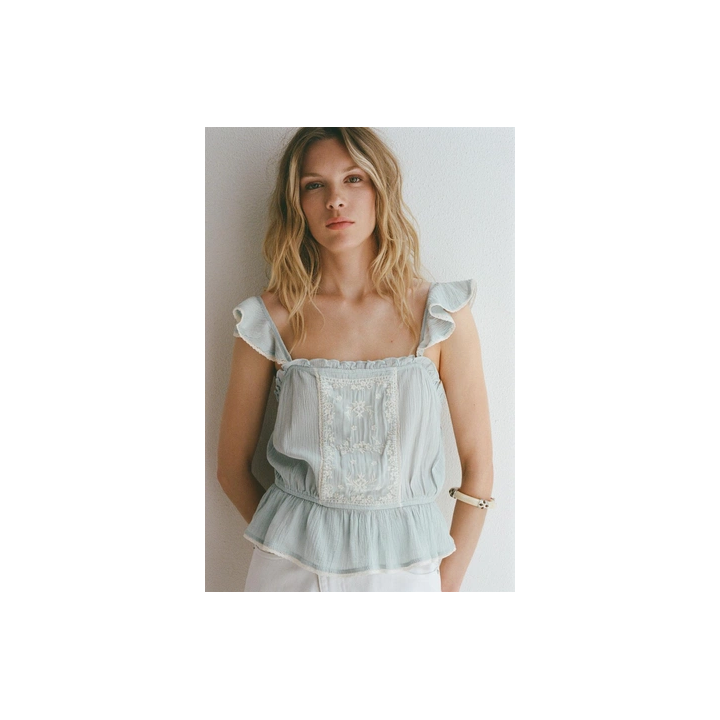 ТОП С ВЫШИВКОЙ И ВОЛАНАМИ