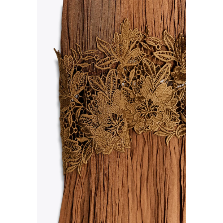 ЖАТОЕ ПЛАТЬЕ С ВЫШИВКОЙ — ZW COLLECTION