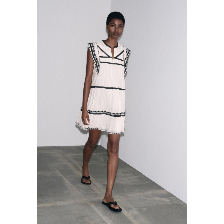 КОРОТКОЕ ПЛАТЬЕ С ВЫШИВКОЙ — ZW COLLECTION