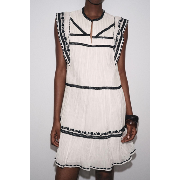 КОРОТКОЕ ПЛАТЬЕ С ВЫШИВКОЙ — ZW COLLECTION