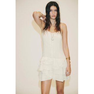 КОРОТКОЕ ПЛАТЬЕ ИЗ ГАЗА С ВОЛАНАМИ