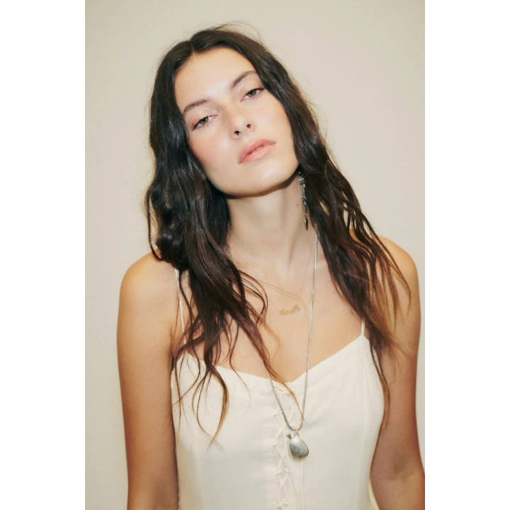 КОРОТКОЕ ПЛАТЬЕ ИЗ ГАЗА С ВОЛАНАМИ