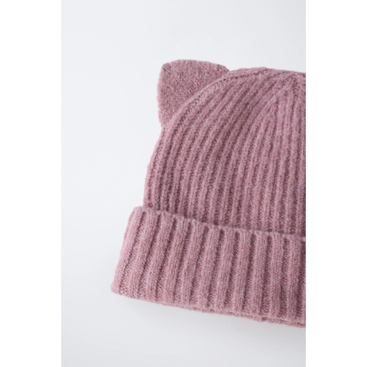 ТРИКОТАЖНАЯ ШАПКА С УШКАМИ