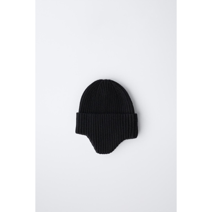 Шапка с ушками и манжетами из ребристого трикотажа