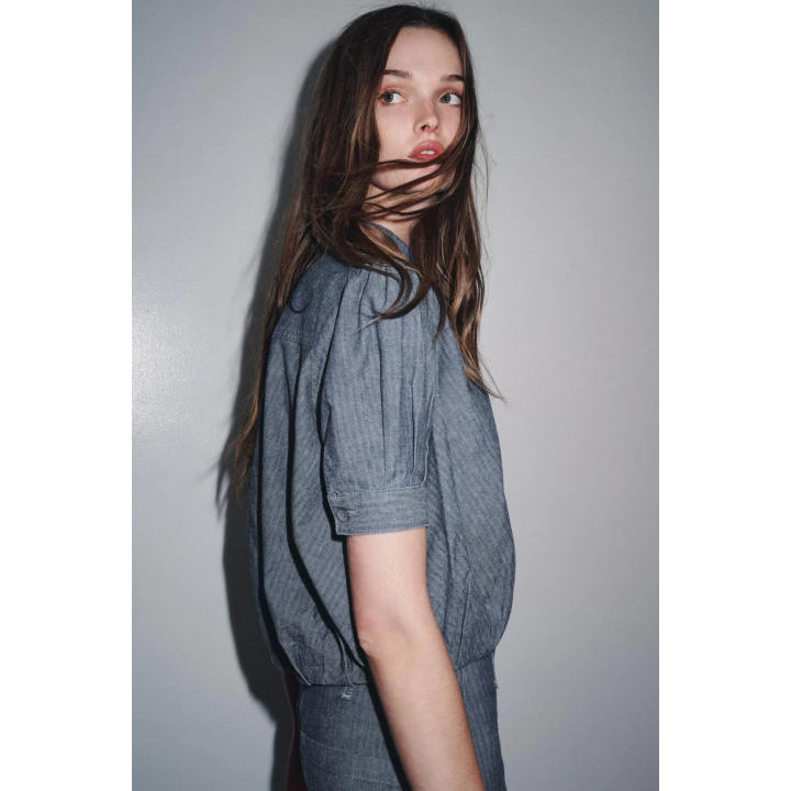 ДЖИНСОВАЯ РУБАШКА СО СКЛАДКАМИ — ZW COLLECTION