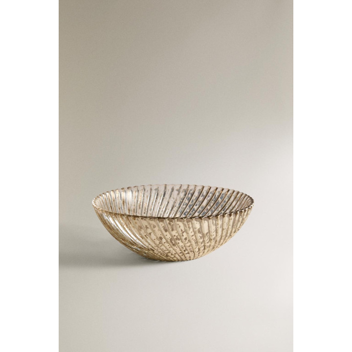 Блестящая стеклянная рождественская чаша