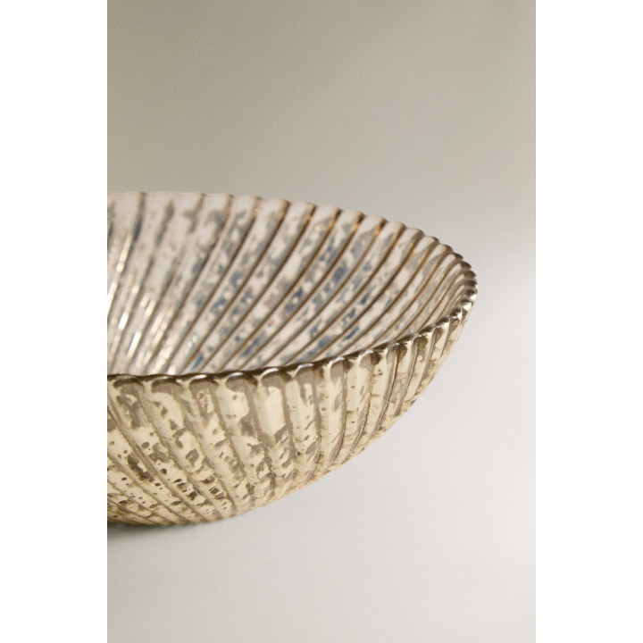 Блестящая стеклянная рождественская чаша