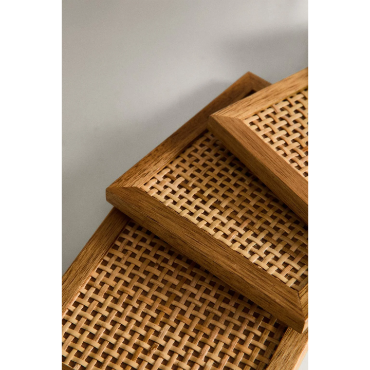 PACK OF WOODEN COASTERS (PACK OF 4)