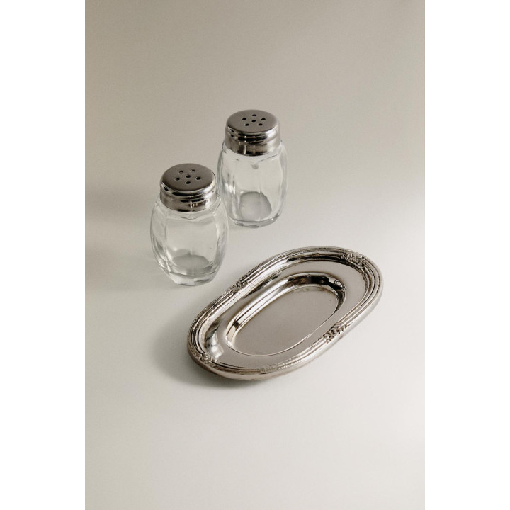 Набор солонка и перечница с подносом