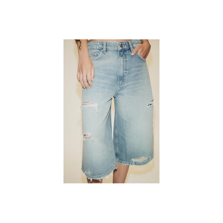 Джинсы-бермуды trf baggy с потертостями