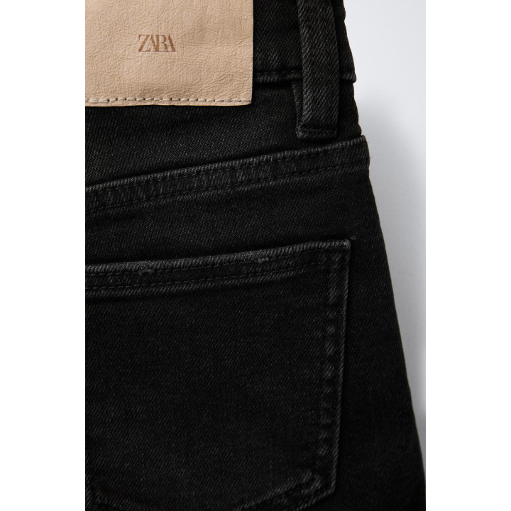 ЭЛАСТИЧНЫЕ ДЖИНСОВЫЕ ШОРТЫ