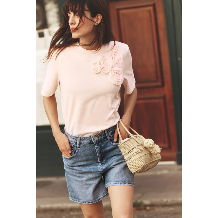 ФУТБОЛКА С ЦВЕТОЧНЫМ ПРИНТОМ