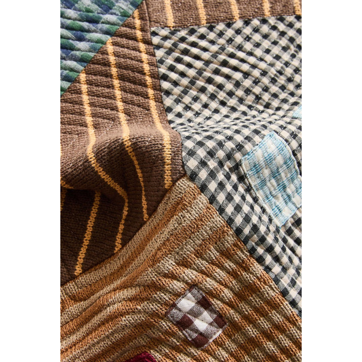 Подставка для посуды домик с лоскутным дизайном