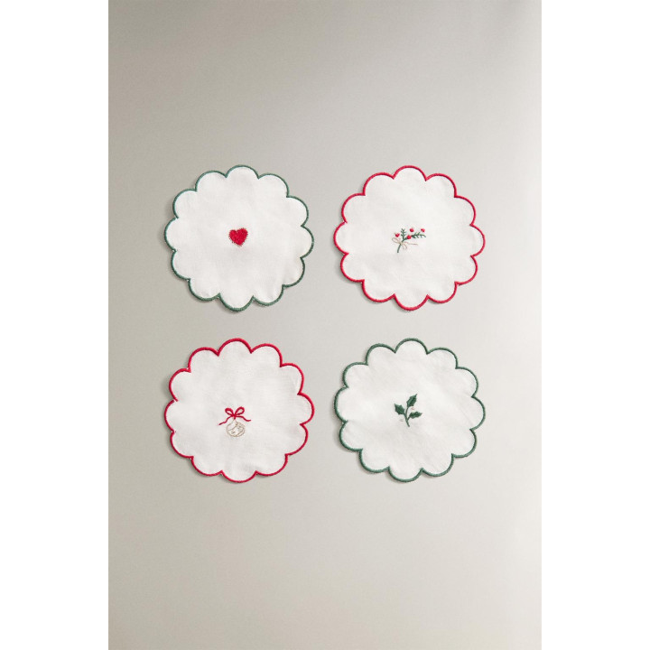 Набор вышитых рождественских подставок (набор из 4 штук)