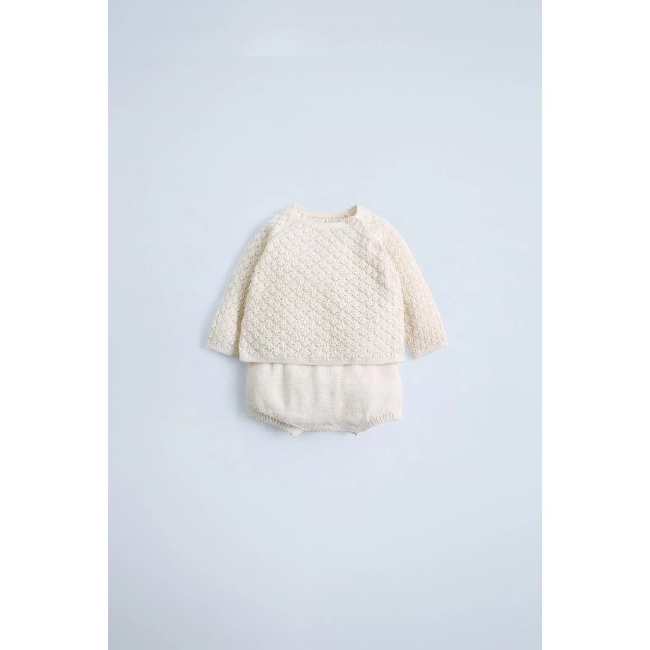 АККОРД ИЗ ТРИКОТАЖА И ТРУСИКОВ