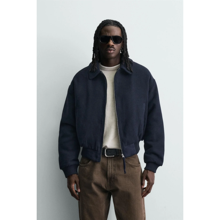 УКОРОЧЕННАЯ КУРТКА ИЗ СТЕГАНОЙ ТКАНИ