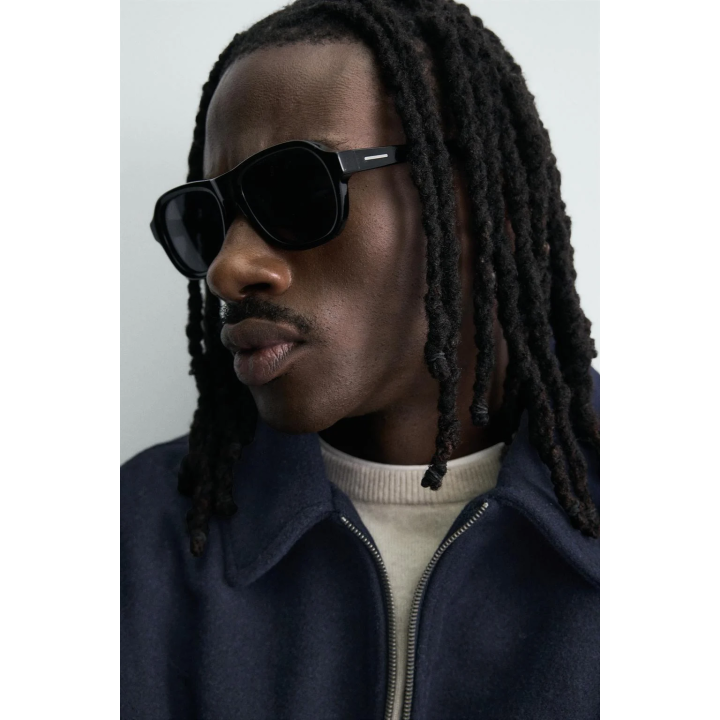 УКОРОЧЕННАЯ КУРТКА ИЗ СТЕГАНОЙ ТКАНИ