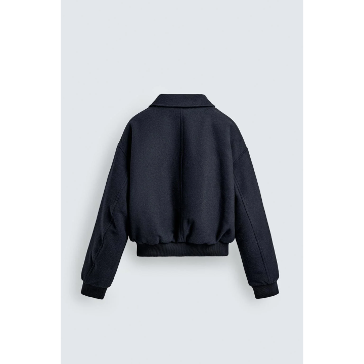 УКОРОЧЕННАЯ КУРТКА ИЗ СТЕГАНОЙ ТКАНИ