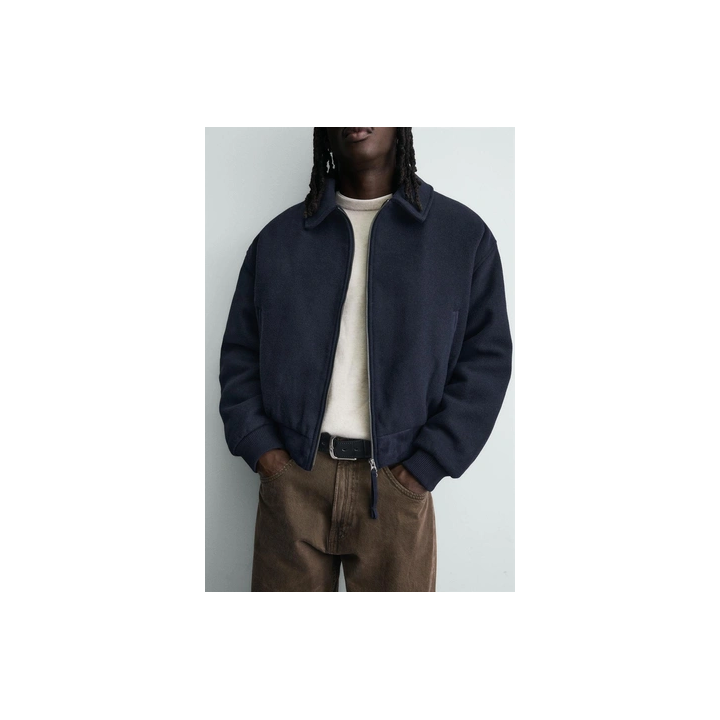 УКОРОЧЕННАЯ КУРТКА ИЗ СТЕГАНОЙ ТКАНИ