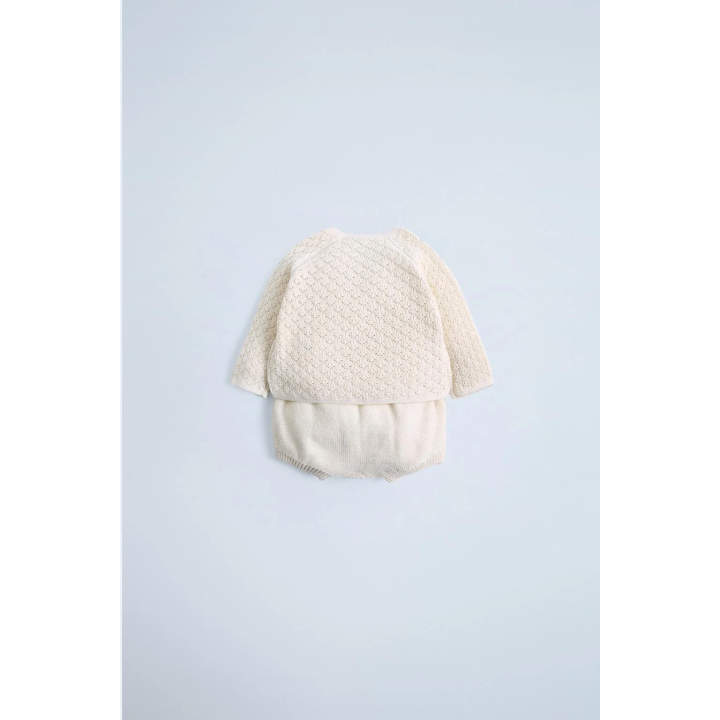 АККОРД ИЗ ТРИКОТАЖА И ТРУСИКОВ