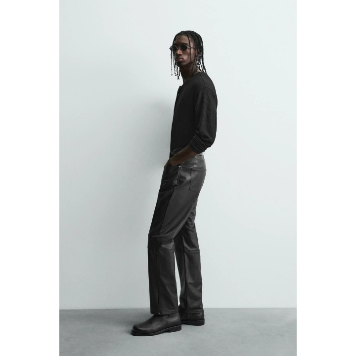 БРЮКИ STRAIGHT FIT ИЗ ИСКУССТВЕННОЙ КОЖИ