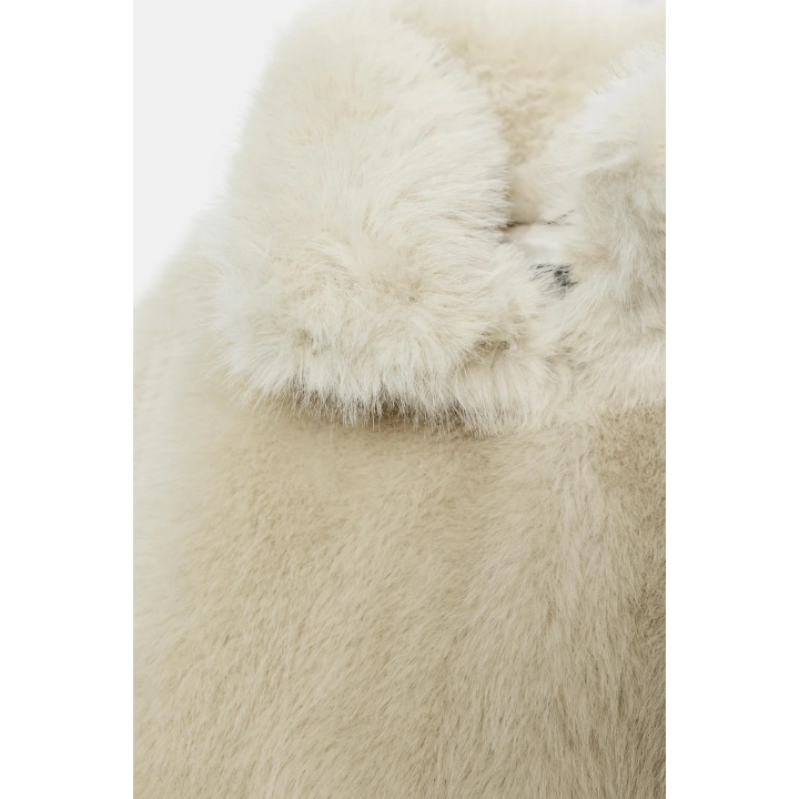 КОРОТКОЕ ПАЛЬТО ИЗ ИСКУССТВЕННОГО МЕХА С ЗАСТЕЖКАМИ-ТОГГЛ