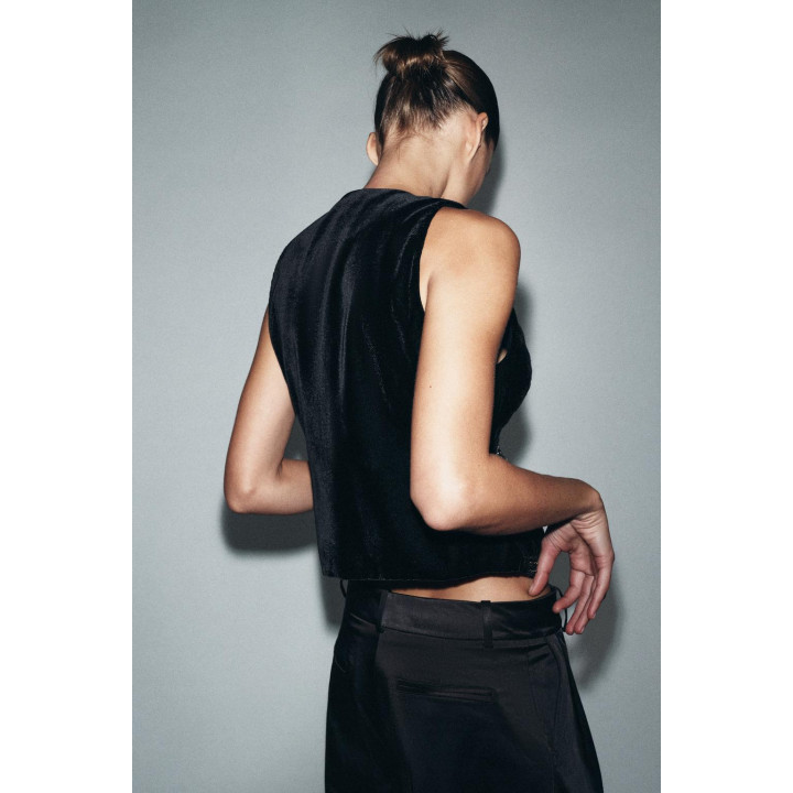 Жилет из вельвета с вышивкой zw collection