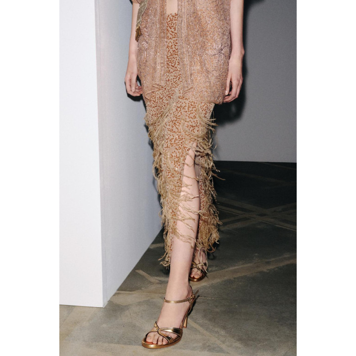 ЮБКА С ПАЙЕТКАМИ И ПЕРЬЯМИ