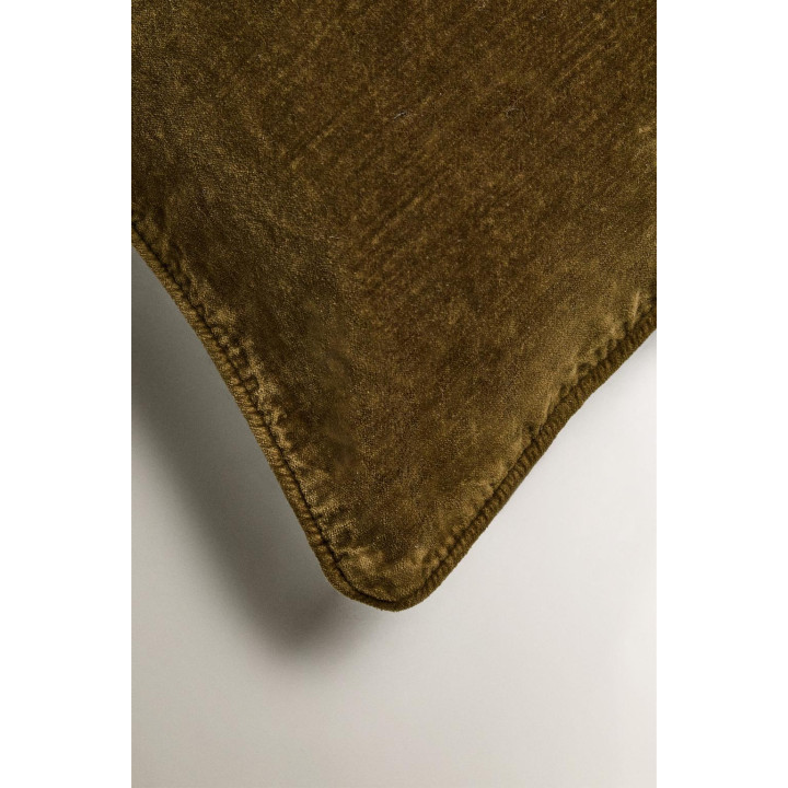 Зеленая вельветовая наволочка