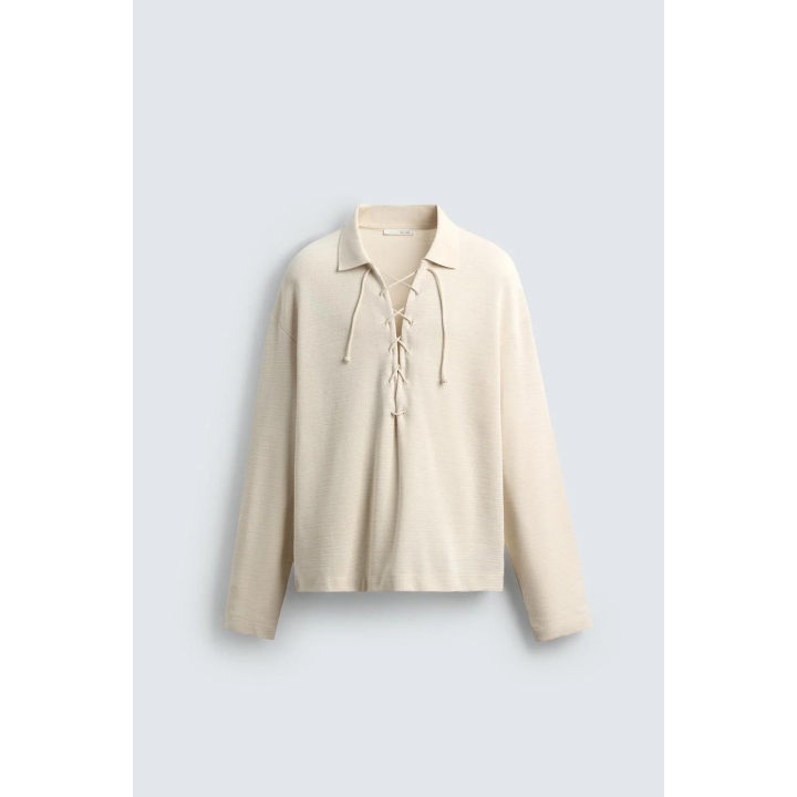 ПОЛО С ТЕКСТУРОЙ И ШНУРКОМ