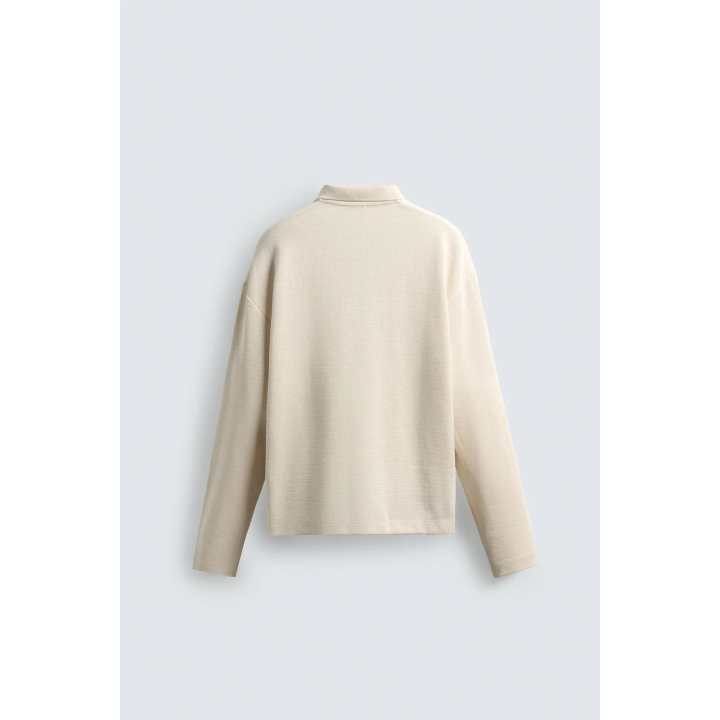 ПОЛО С ТЕКСТУРОЙ И ШНУРКОМ