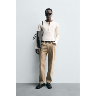 ФУТБОЛКА С ВОРОТНИКОМ НА ПУГОВИЦАХ ИЗ РЕЛЬЕФНОЙ ТКАНИ