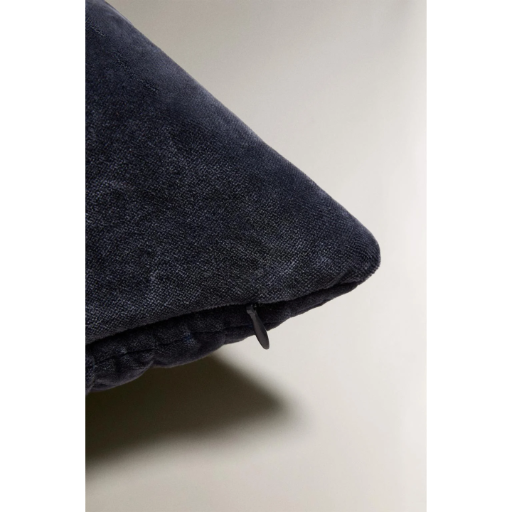 Чехол на подушку с объемной стежкой