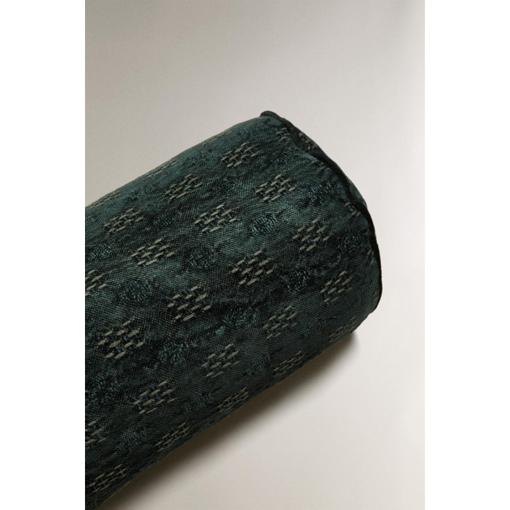 Декоративная валик-подушка с жаккардовым узором