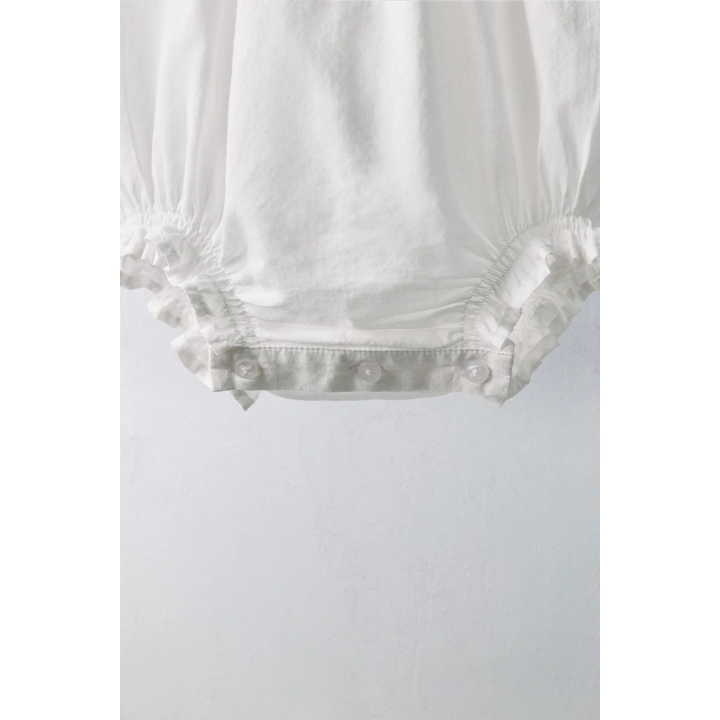 Комбинезон с цветочной вышивкой limited edition