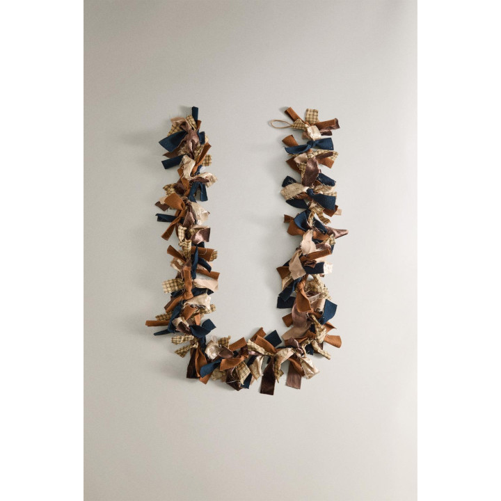 Рождественская тканевая гирлянда