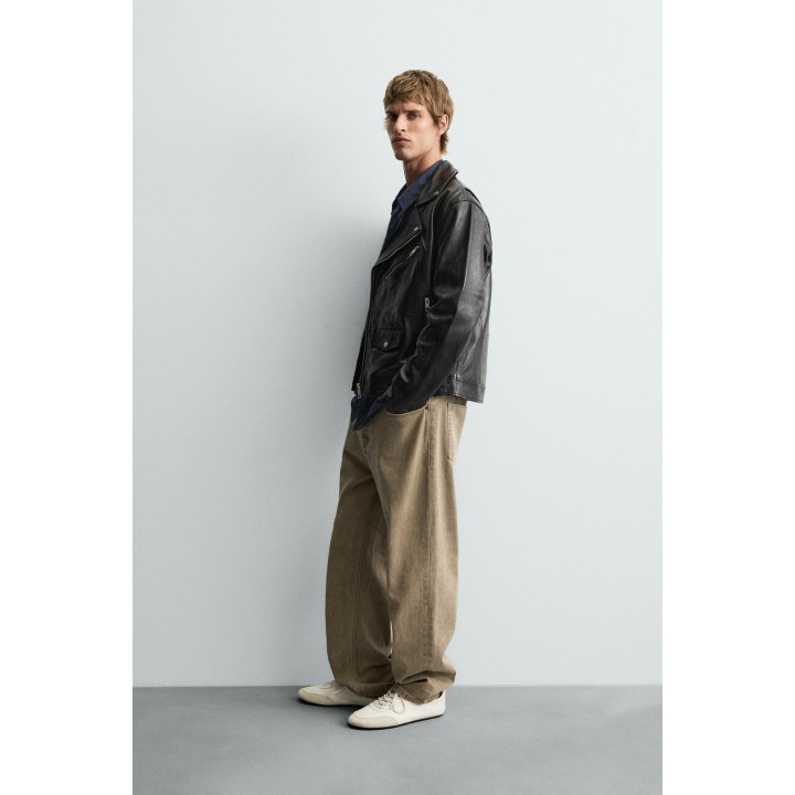 КОЖАНАЯ КУРТКА В БАЙКЕРСКОМ СТИЛЕ