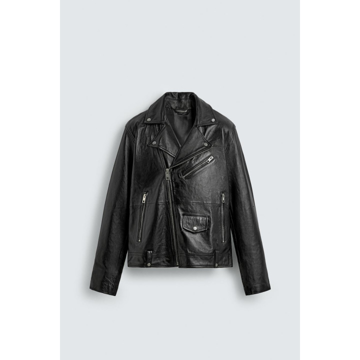КОЖАНАЯ КУРТКА В БАЙКЕРСКОМ СТИЛЕ