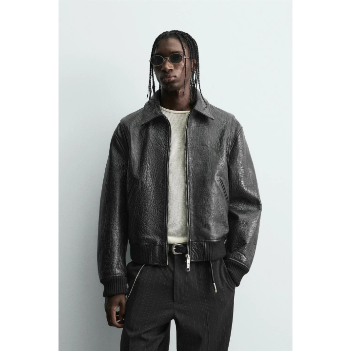 КУРТКА ИЗ ТИСНЕНОЙ КОЖИ