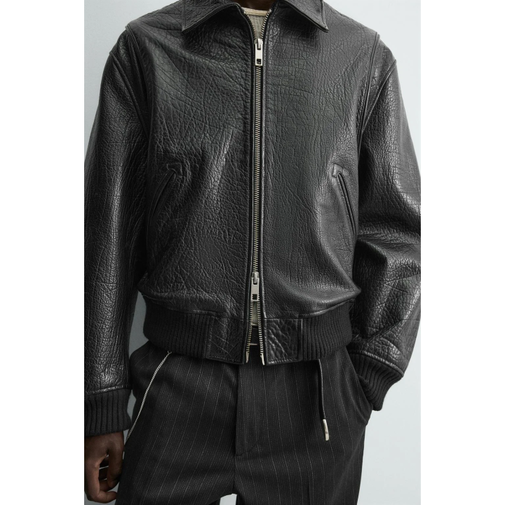 КУРТКА ИЗ ТИСНЕНОЙ КОЖИ