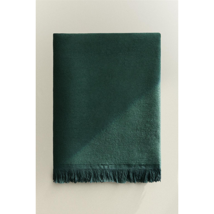 Плед с кисточками