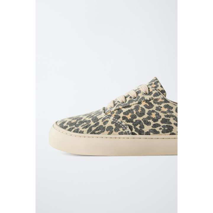 КЕДЫ С АНИМАЛИСТИЧЕСКИМ ПРИНТОМ