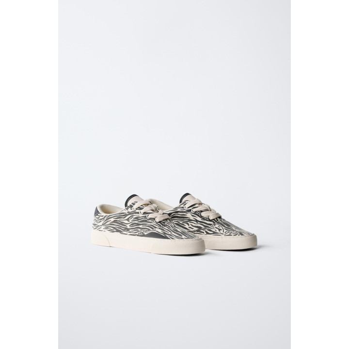 КЕДЫ С АНИМАЛИСТИЧЕСКИМ ПРИНТОМ