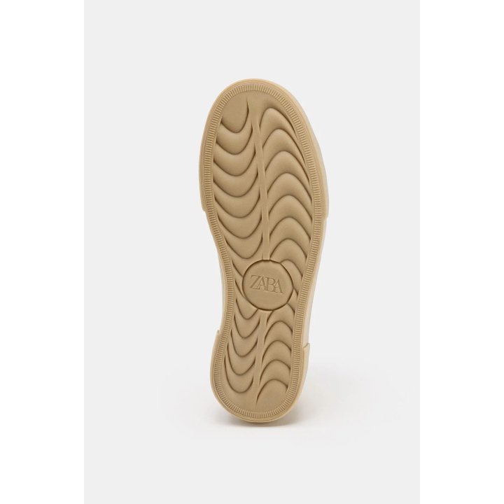 Тканевые кроссовки